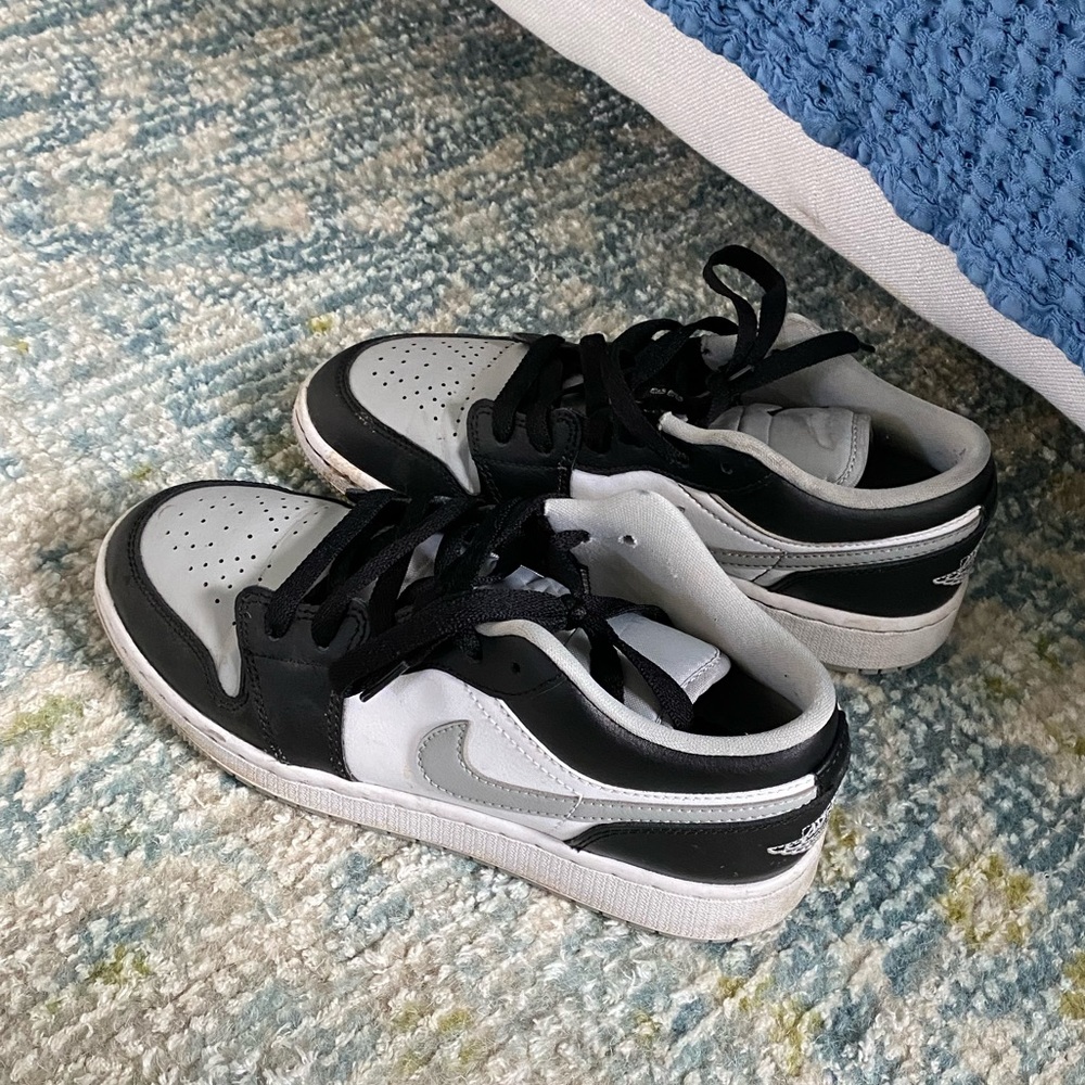 Nike Air Force low top Jordan’s